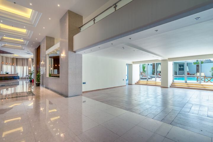 Guest Lobby