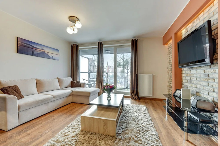 Room 4 of 14