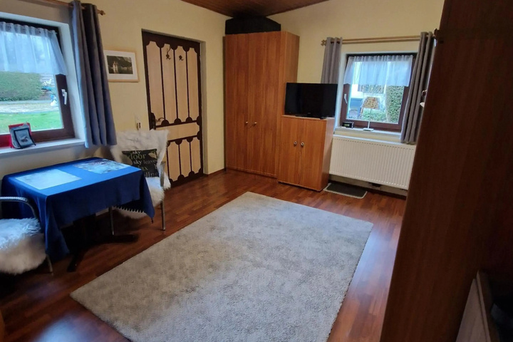 Room 3 of 13