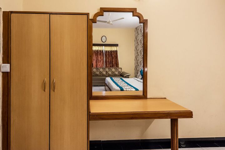 Room 46 of 98