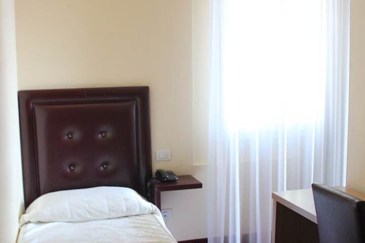 Room 19 of 50