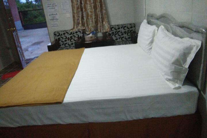 Room 5 of 5