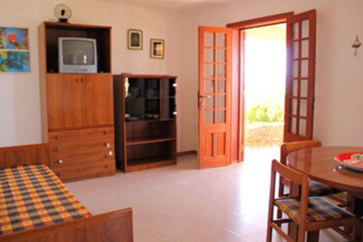 Room 13 of 40