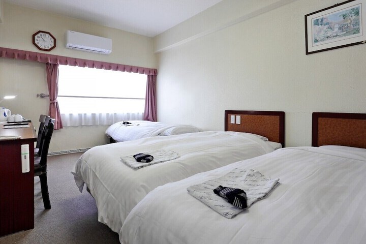 Room 7 of 47