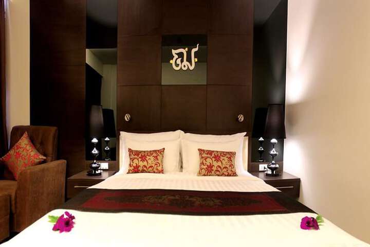 Room 2 of 38