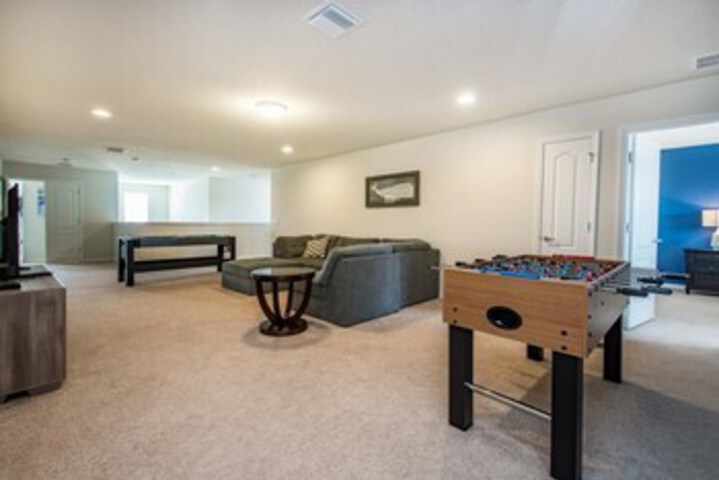 Room 21 of 28
