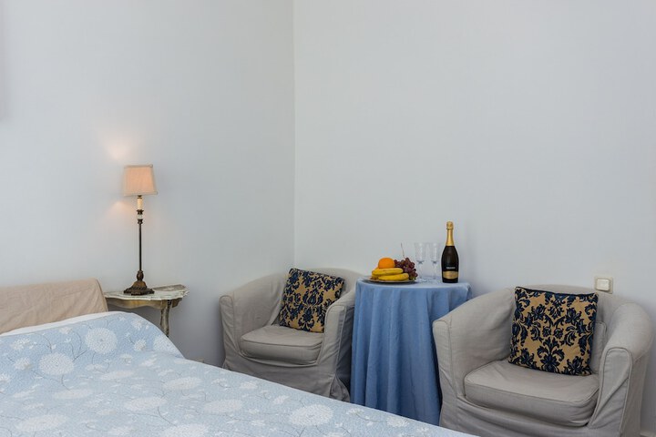 Room 30 of 62