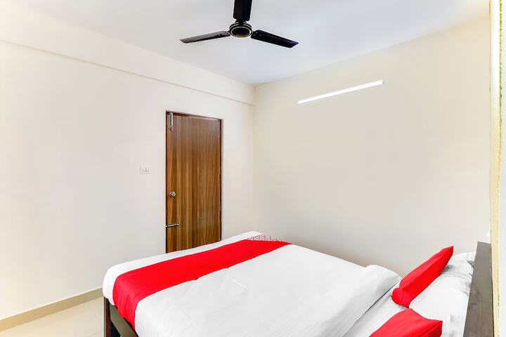 Room 12 of 13