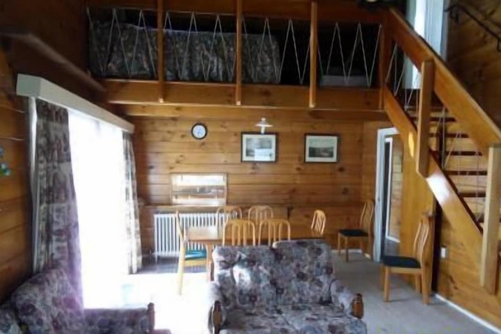 Room 3 of 12