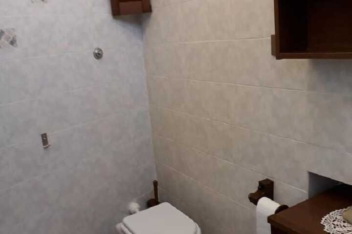 Room 14 of 25