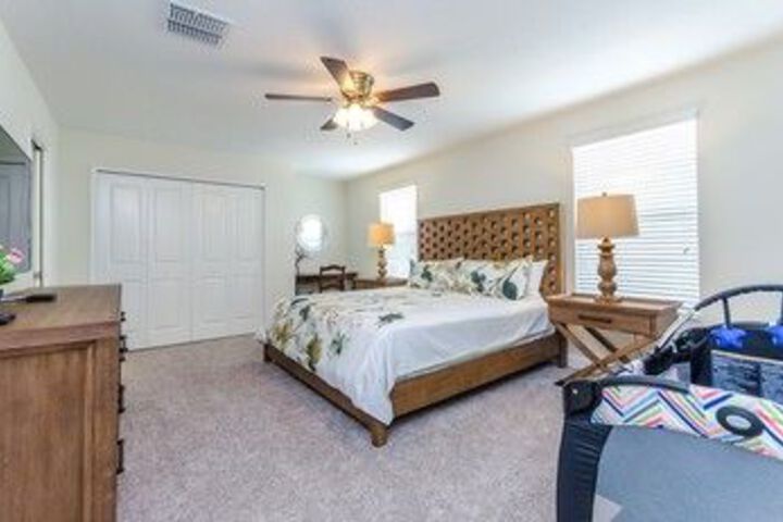 Room 15 of 32