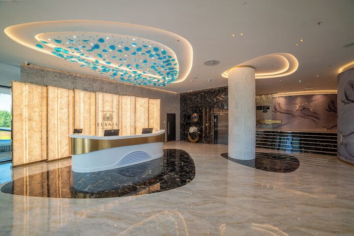 Hotel Interior 4 of 37