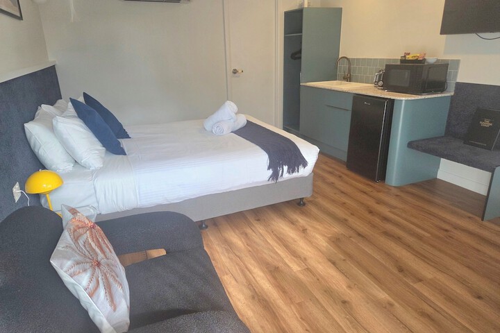 Room 48 of 69