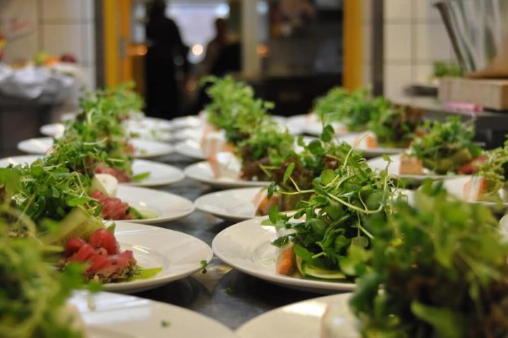 Dining 44 of 68