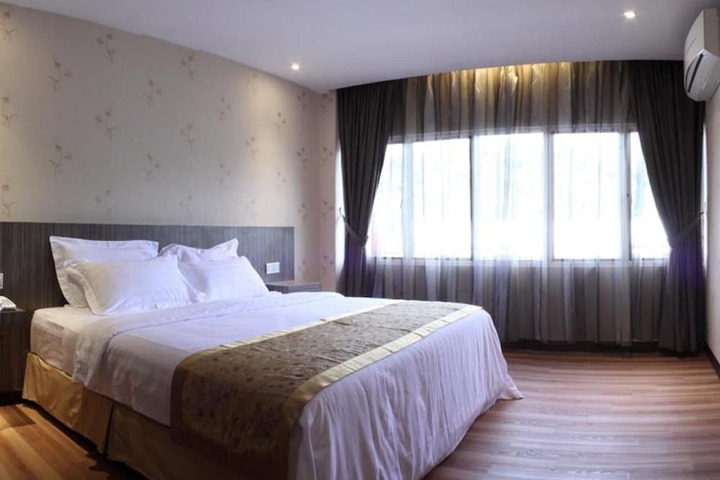 Room 5 of 45