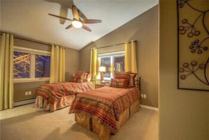 Room 19 of 25
