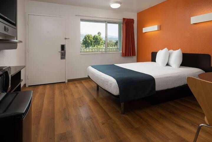 Vagabond Inn - Carpinteria North in Carpinteria, CA