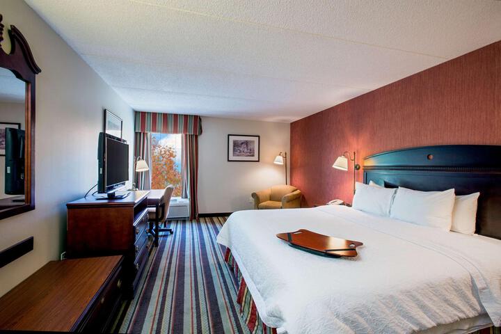 1 King Bed (9 of 22)