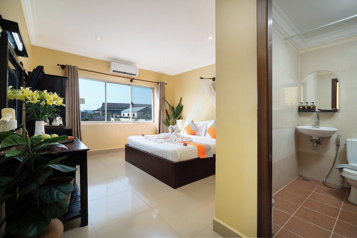 Room 18 of 52