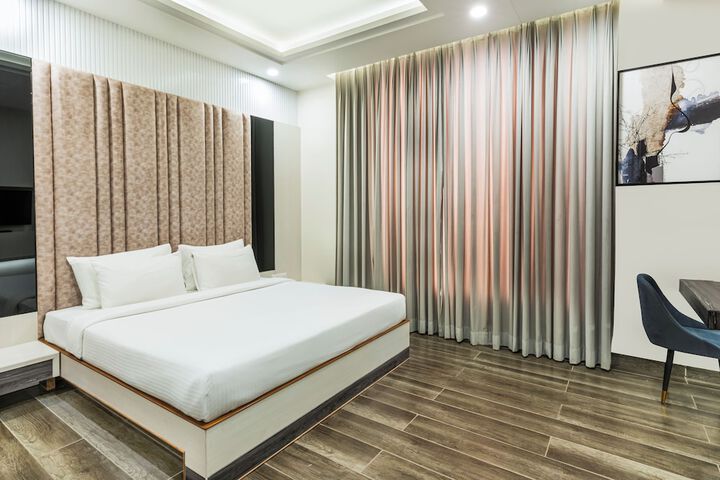 Room 37 of 67