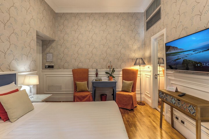 Room 49 of 116