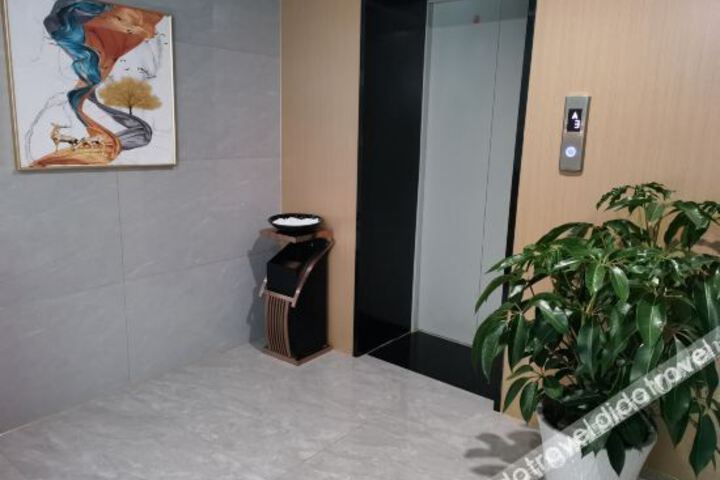 Hotel Interior 14 of 24