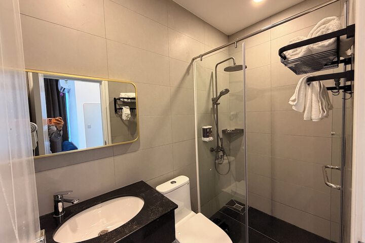 Room 62 of 68