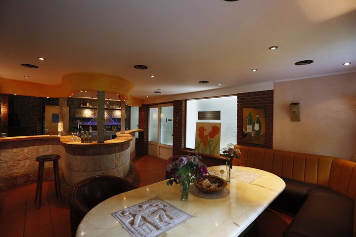 Hotel Interior 10 of 40