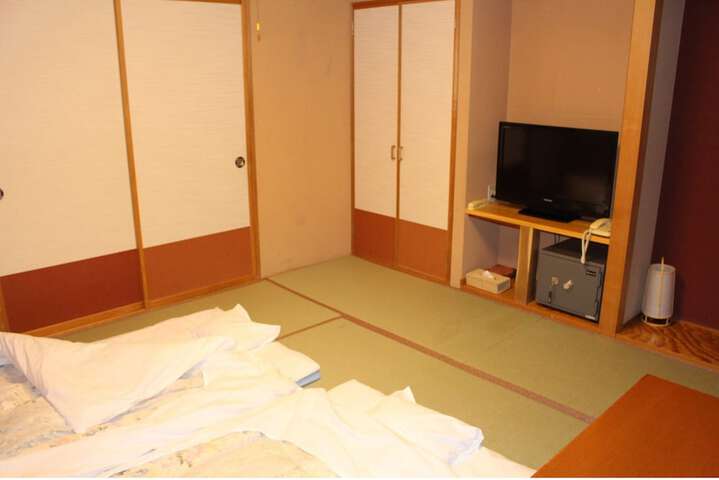 Room 5 of 58
