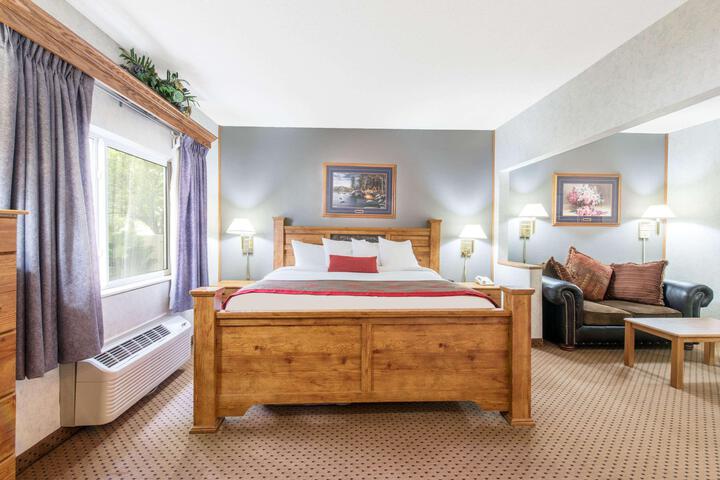 Room 9 of 22