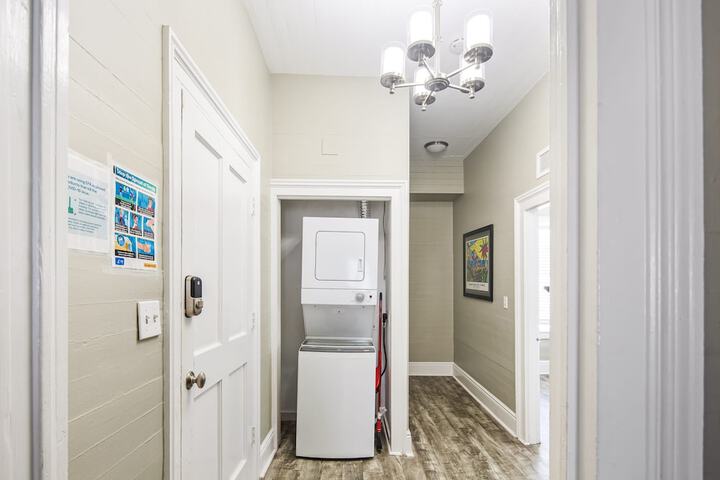Room 12 of 33