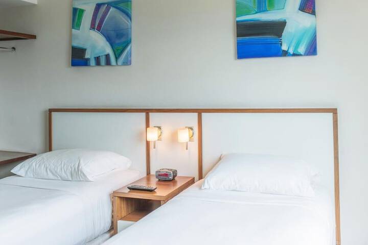 Room 30 of 111
