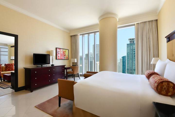 Room 25 of 181