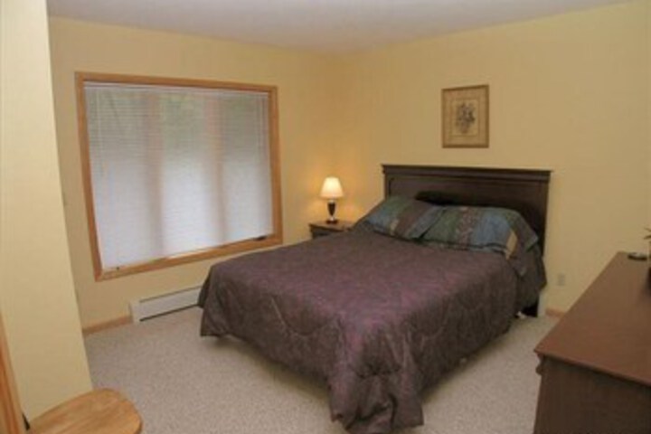 Room 2 of 37