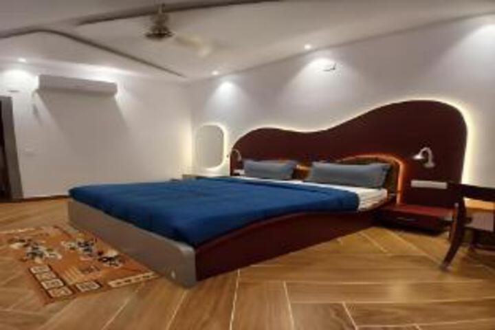 Room 22 of 23