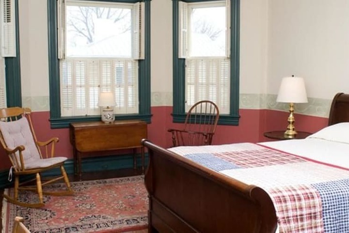Room 9 of 65