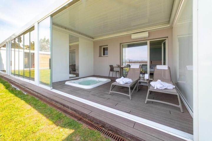 Terrace/Patio 49 of 84