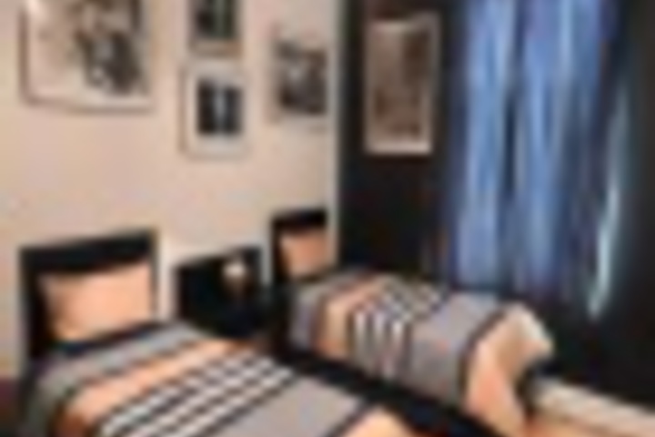 Room 183 of 204