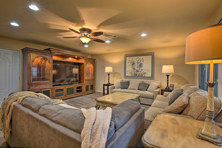 Cozy Family Home w / Fire Pit 4 Mi to Lake Fork