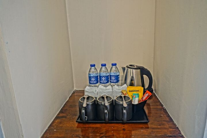 Breakfast/Coffee Service 64 of 133