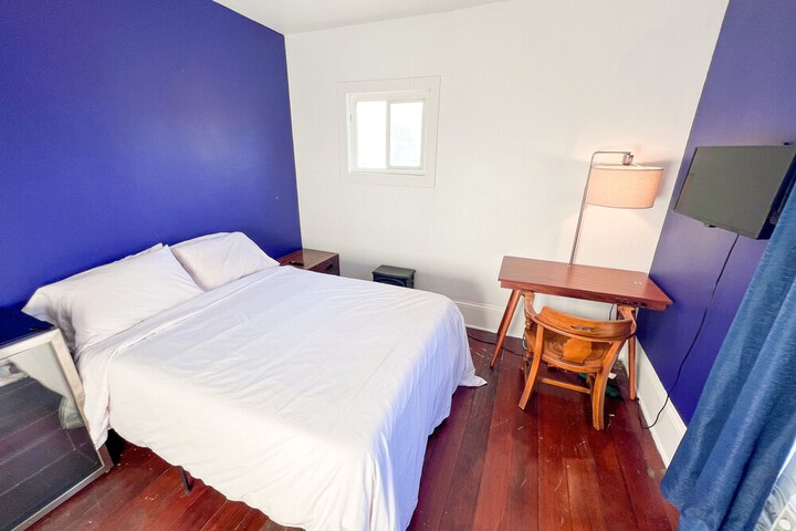 Room 10 of 54
