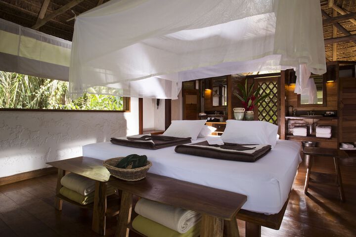 Room 3 of 40