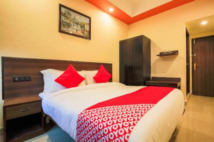 Room 2 of 3