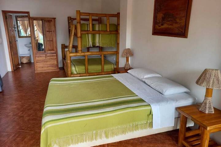 Room 4 of 48