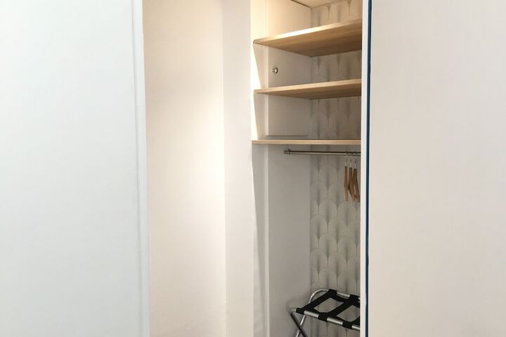 Room 8 of 47