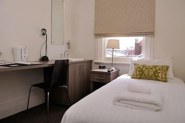 Room 3 of 31