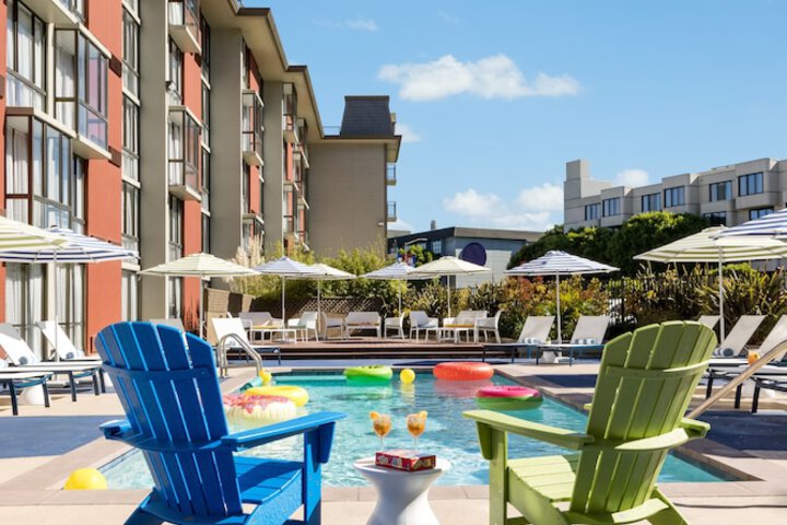 Sundeck