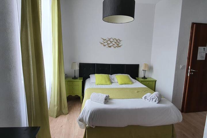 Room 15 of 62