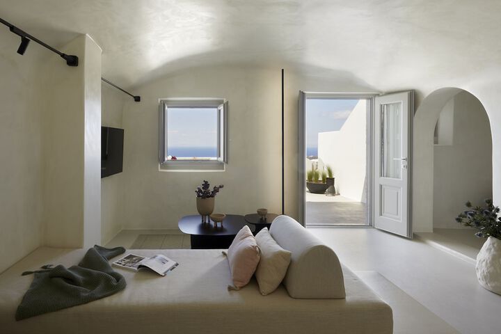 Room 27 of 100