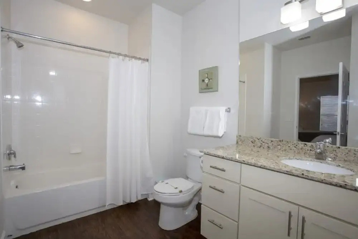 Room 8 of 25